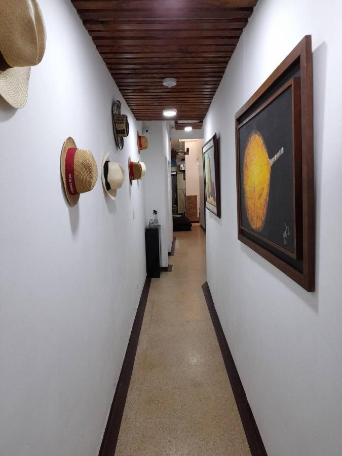 Pensión Gran Apartaestudio En Boston - Medellín